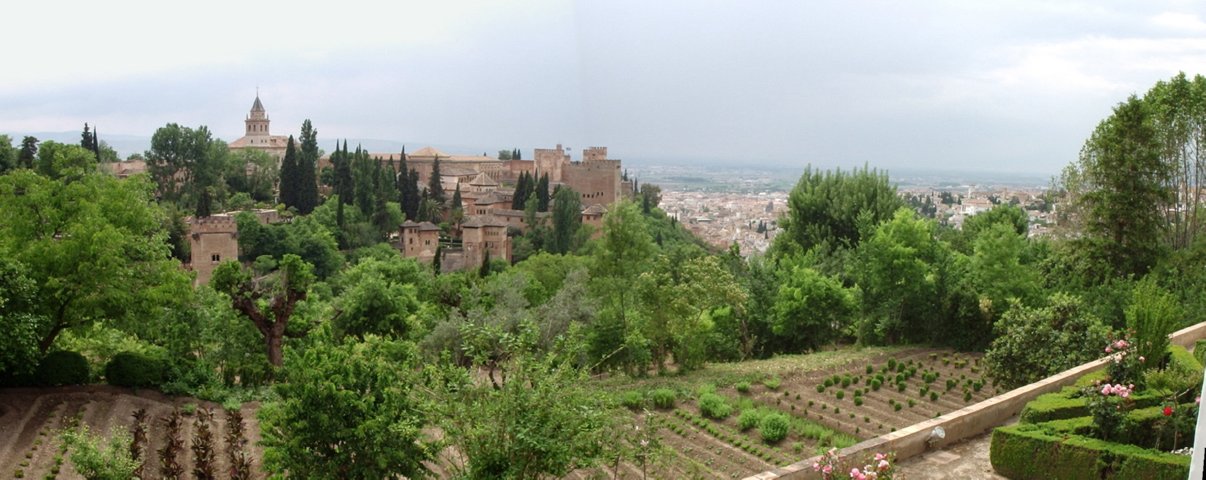 09 Panorma over Alhambra vanaf Generalife